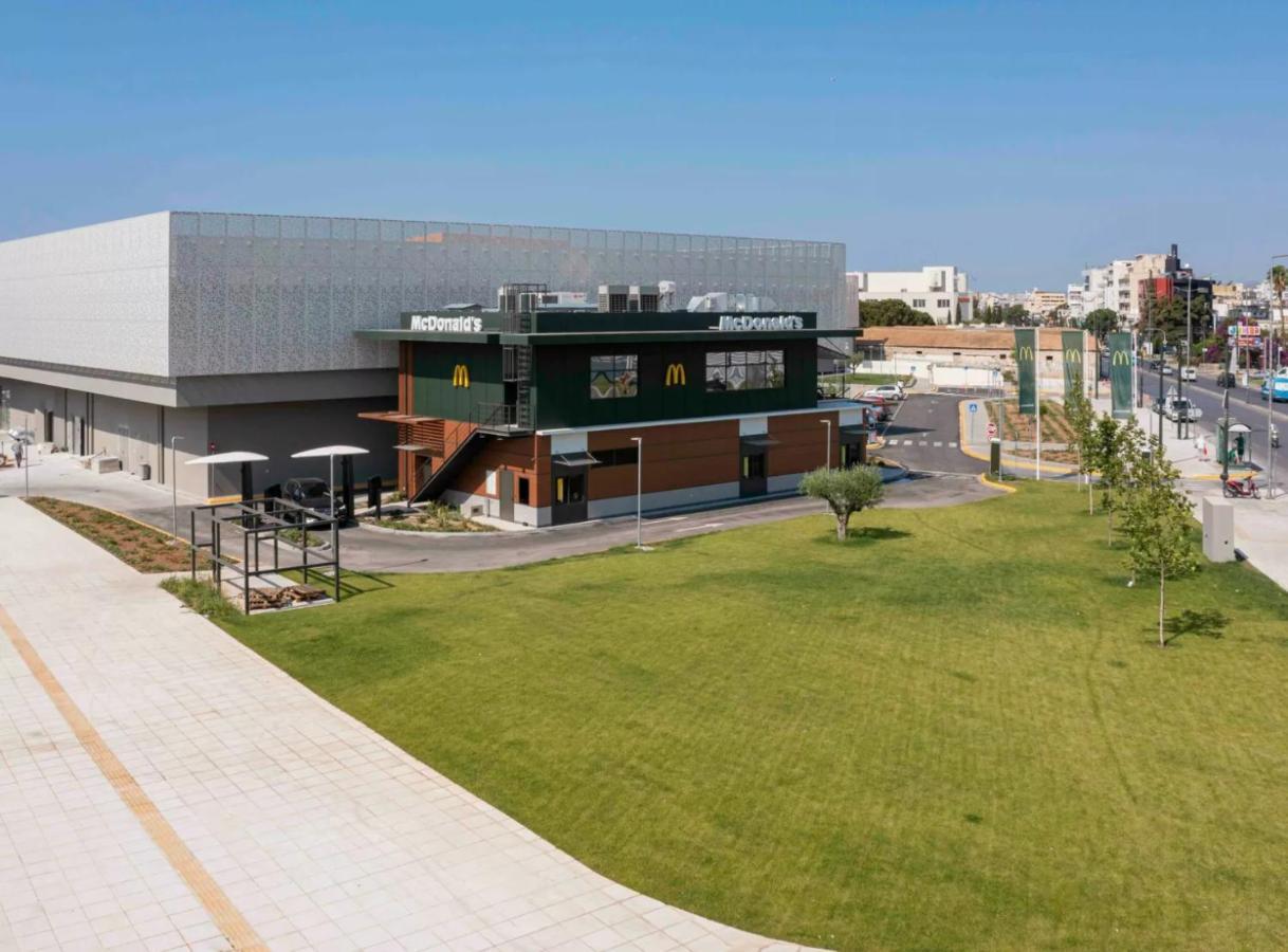 Piraeus Bright Apt Exterior photo